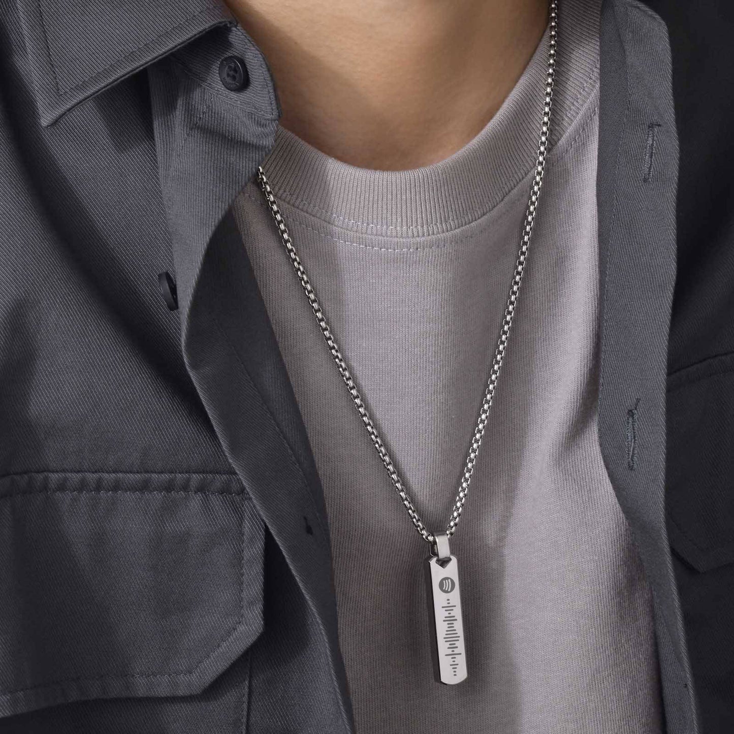 Collana con ciondolo inciso con codice a barre Spotify