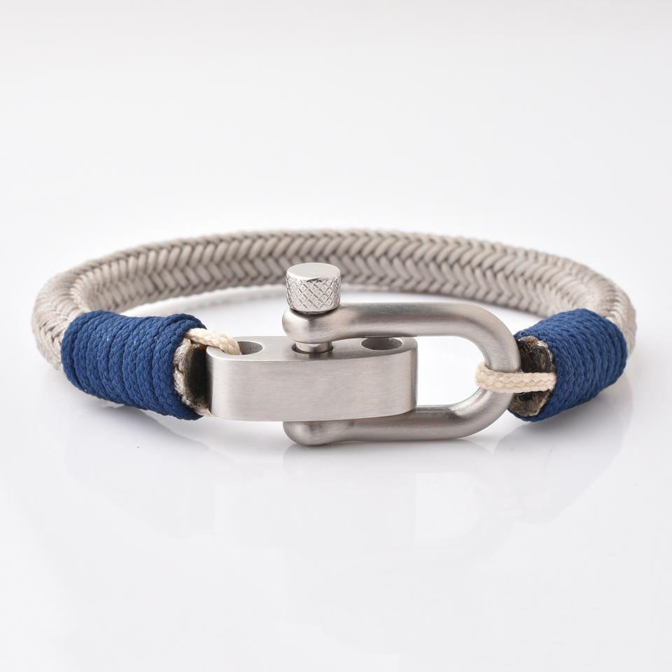 Armband "Aero" aus geflochtenem Seil mit Edelstahl Schäkelverschluß und Gravur