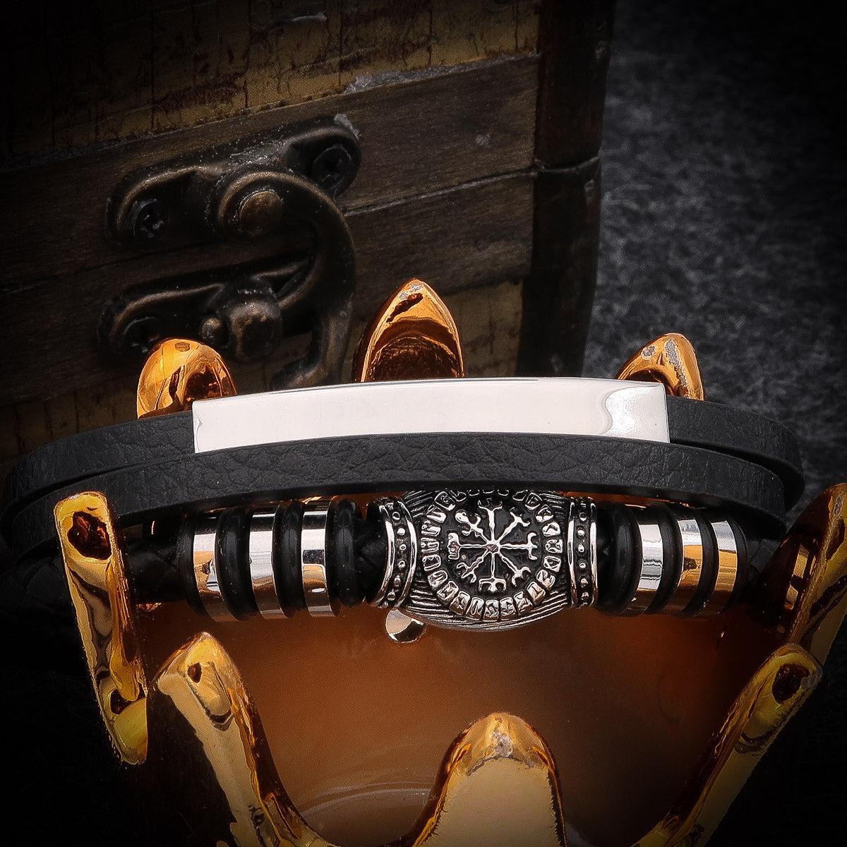 Bracciale in pelle "Ragnar" con incisione e aspetto runico
